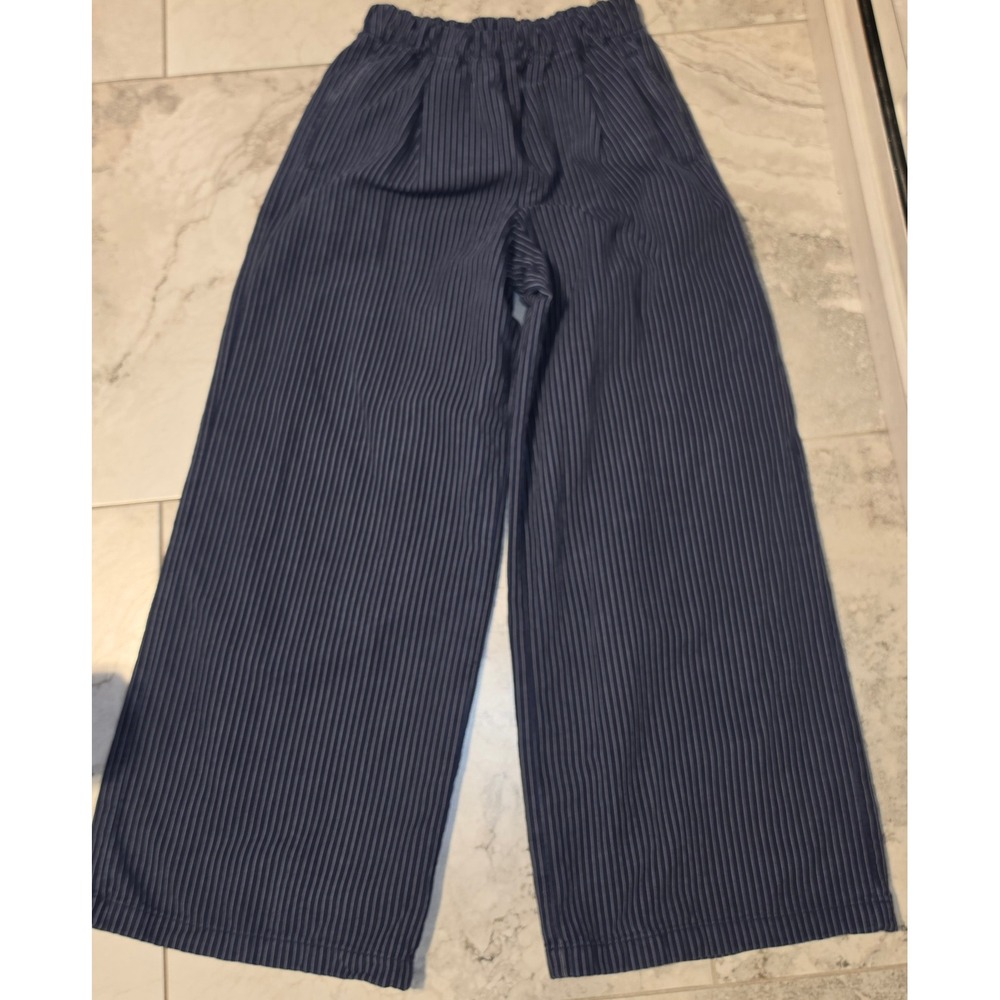 Aerie Navy Blue Pinstripe Wide Leg Pleated Pants Elastic Waist Size M Regular